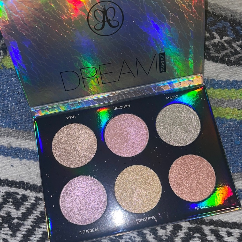 Dream Highlight Palette